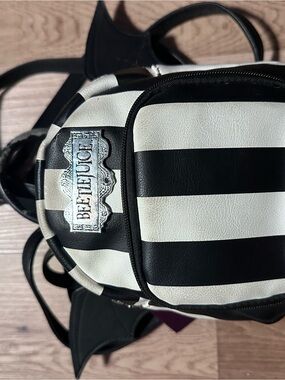 a car seat that turns into a stroller Doona Infant color-crawdad Scale:28mm Adidas backpacks are currently the Doona is made